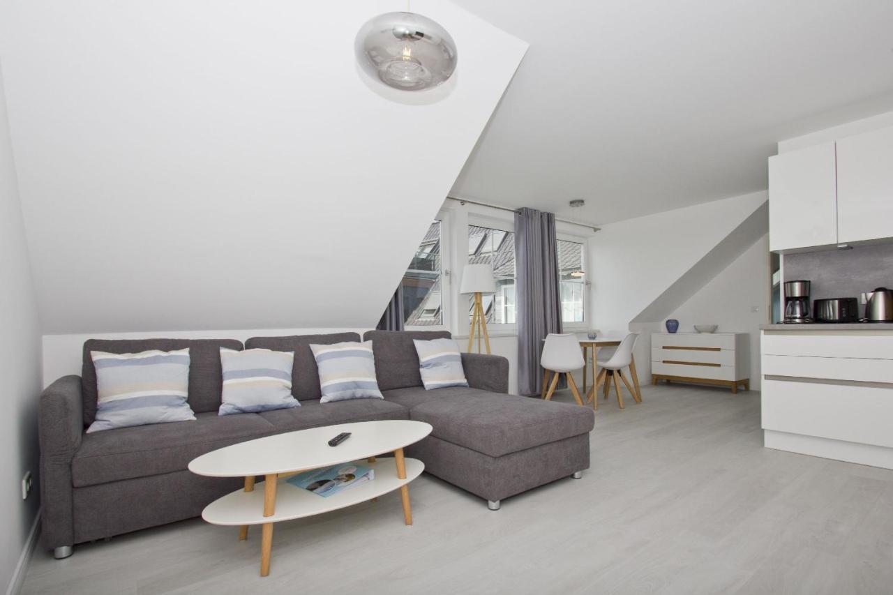 Mit Meerblick Und Gartennutzung - Haus Inselwind Meerstrand Groß Zicker